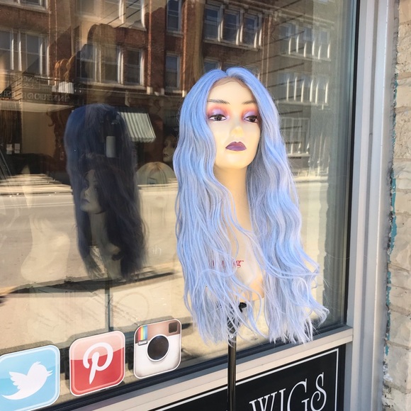 Blue - Picture 5 of 8